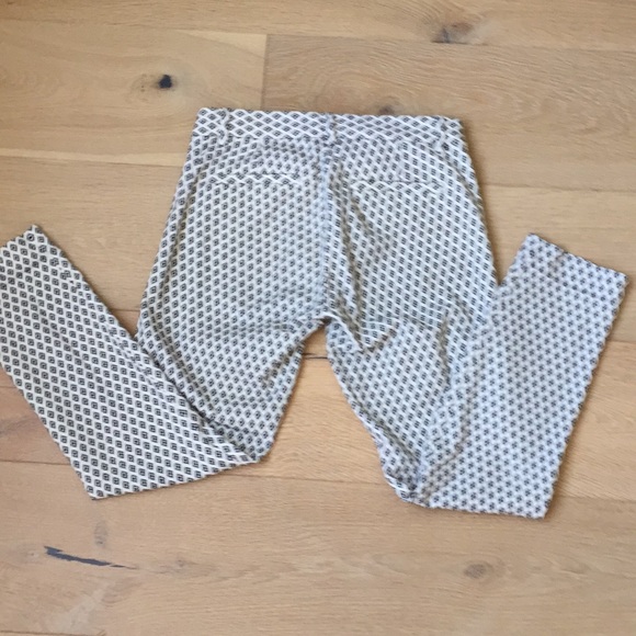 GAP 2R KINNY ANKLE CAPRI PANTS IN WHITE IKAT PRINT - Picture 4 of 5